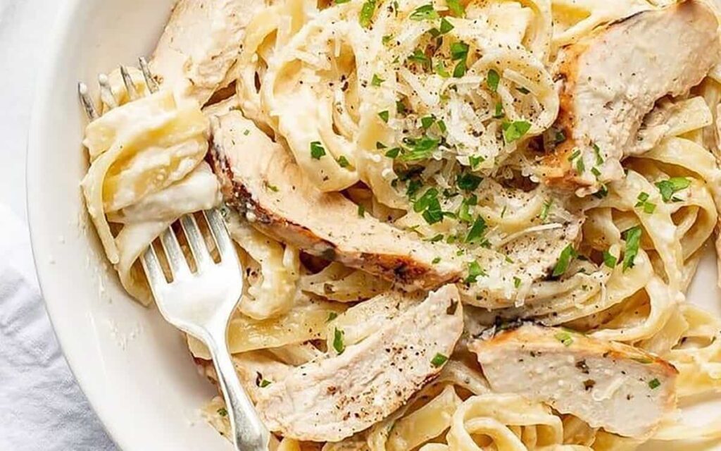 طرز تهیه پاستا آلفردو