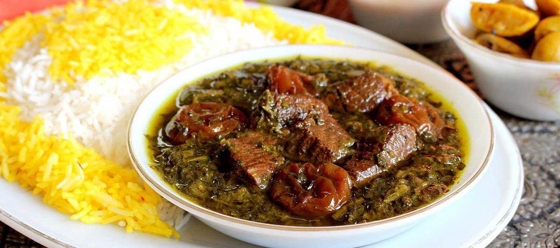 طرز تهیه خورش آلو اسفناج