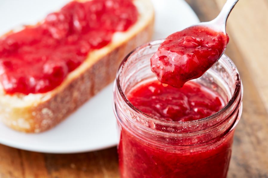 طرز تهیه مارمالاد توت فرنگی
