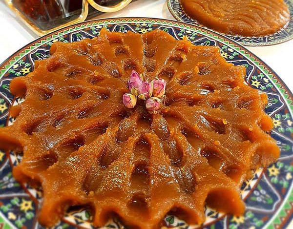 طرز تهیه حلوای آرد گندم