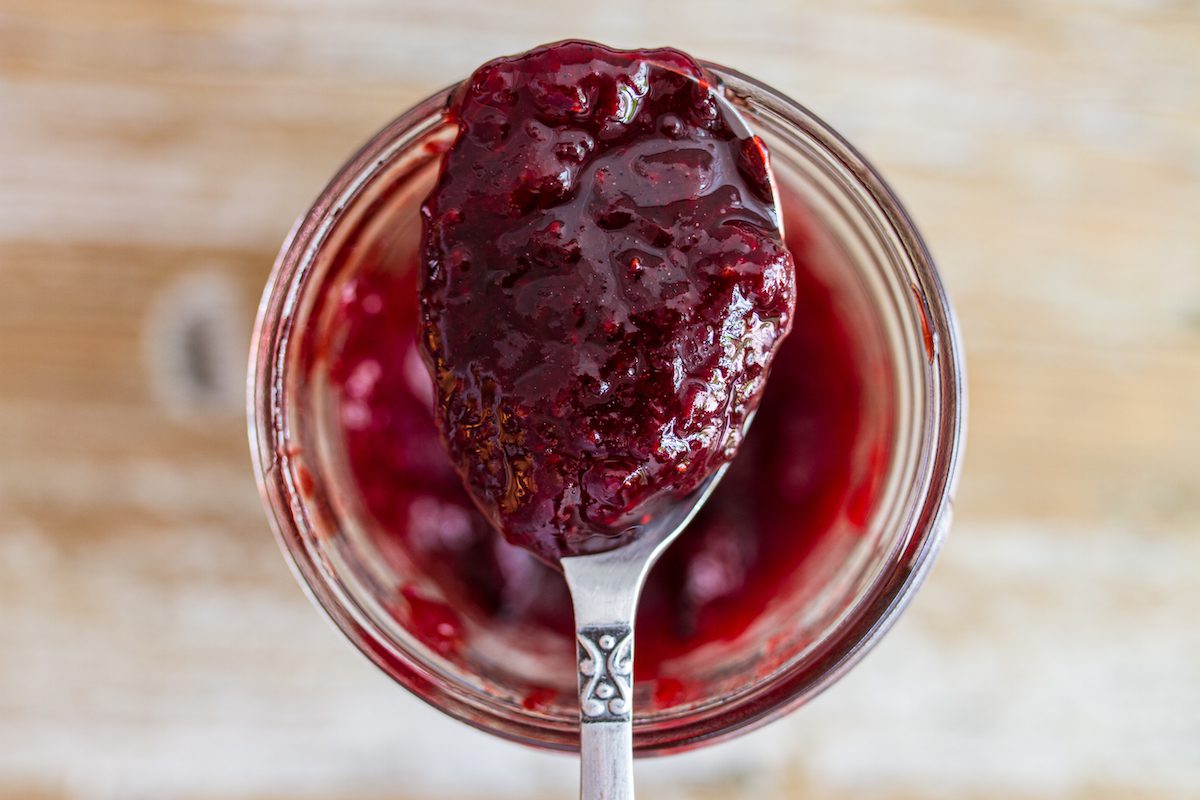 طرز تهیه مارمالاد توت فرنگی