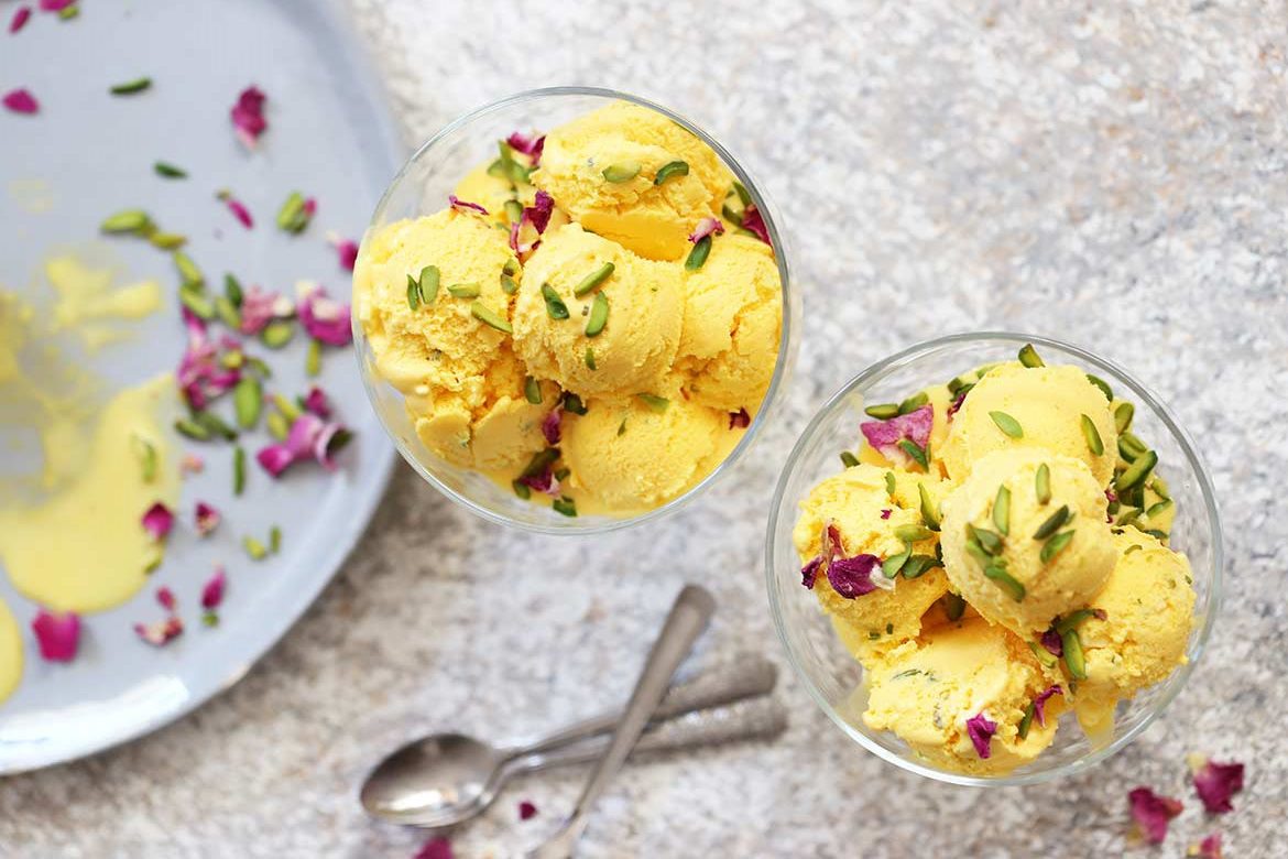 طرز تهیه بستنی زعفرانی