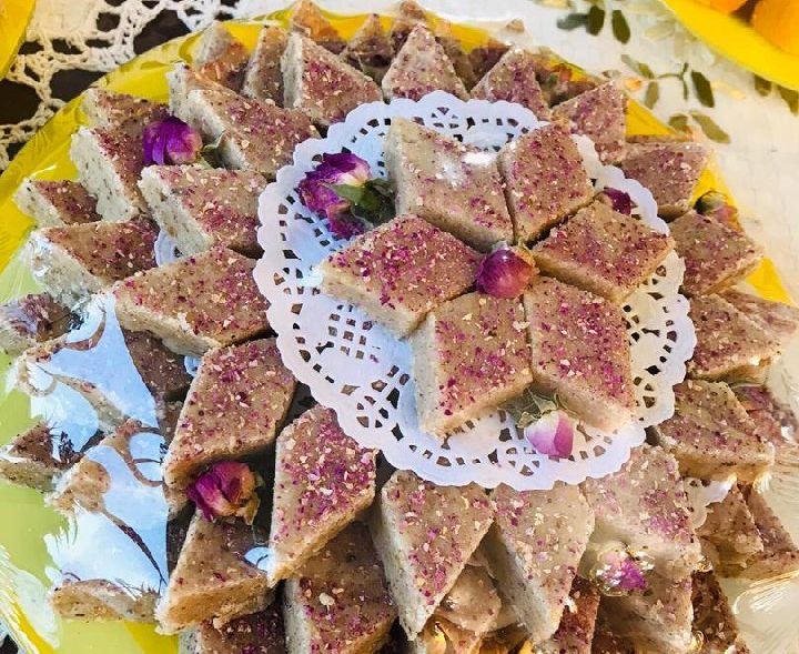 طرز تهیه لوز گردو