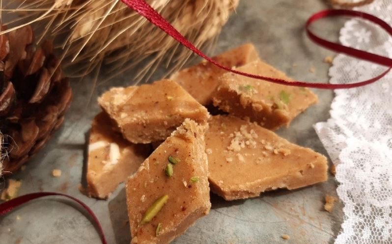 طرز تهیه حلوا لوز