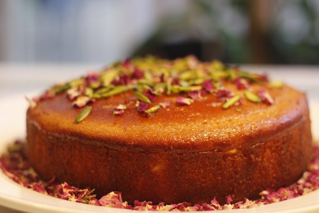 طرز تهیه کیک چهار مغز