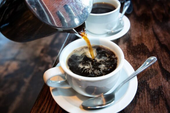 عوارض جانبی و فایده مصرف قهوه