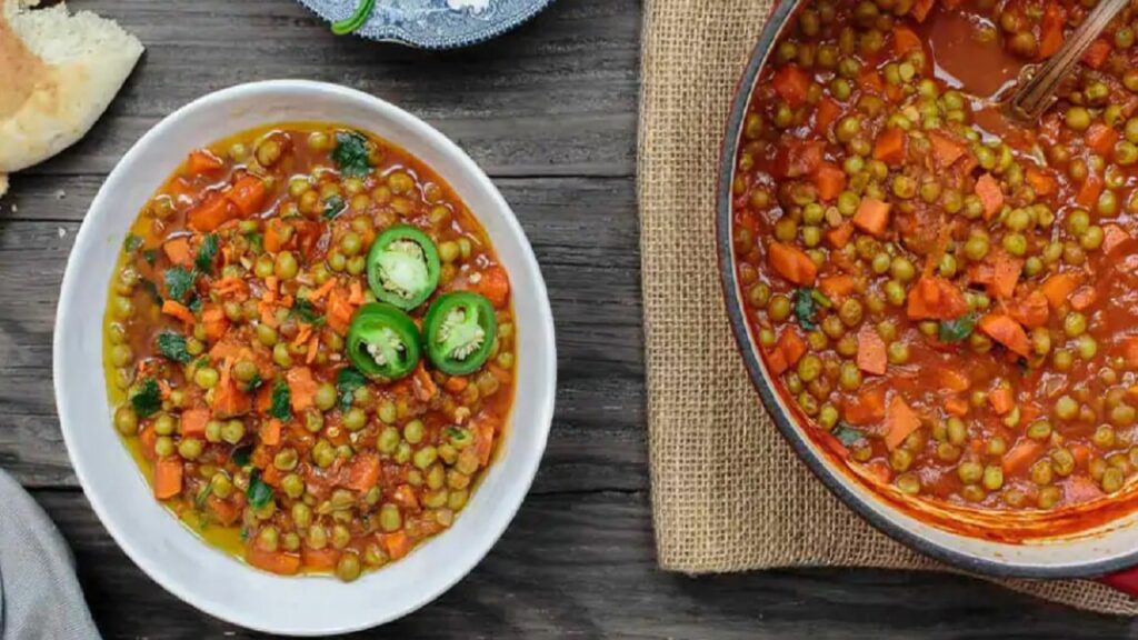 طرز تهیه خورش نخود فرنگی