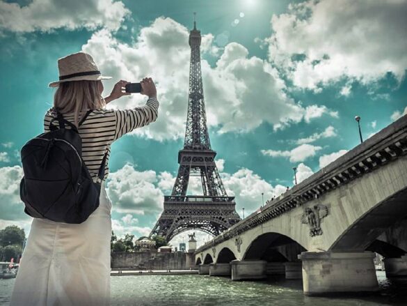 سفر به پاریس با تور فلای تودی