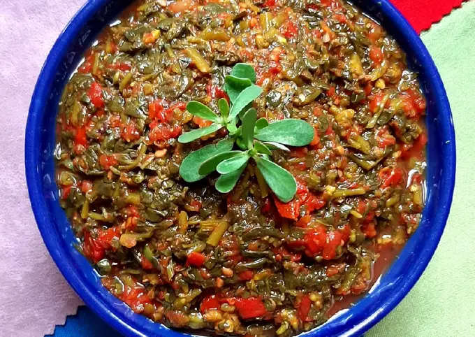 طرز تهیه ترشی خرفه