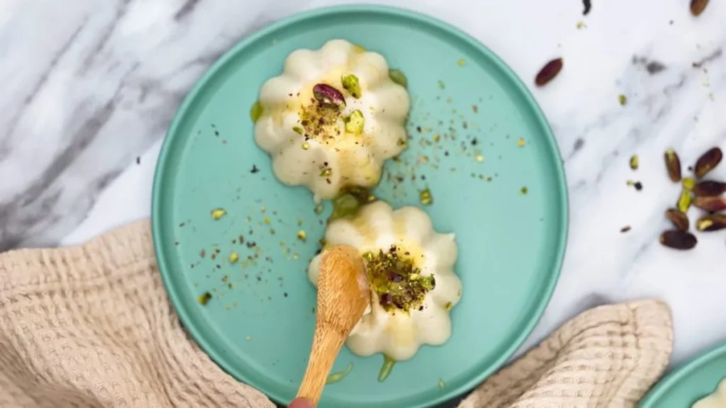 طرز تهیه پودینگ بادام