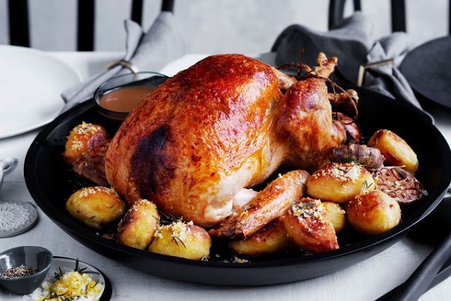 طرز تهیه بوقلمون شکم پر