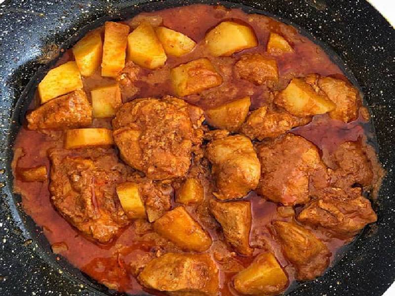 طرز تهیه قورمه مرغ